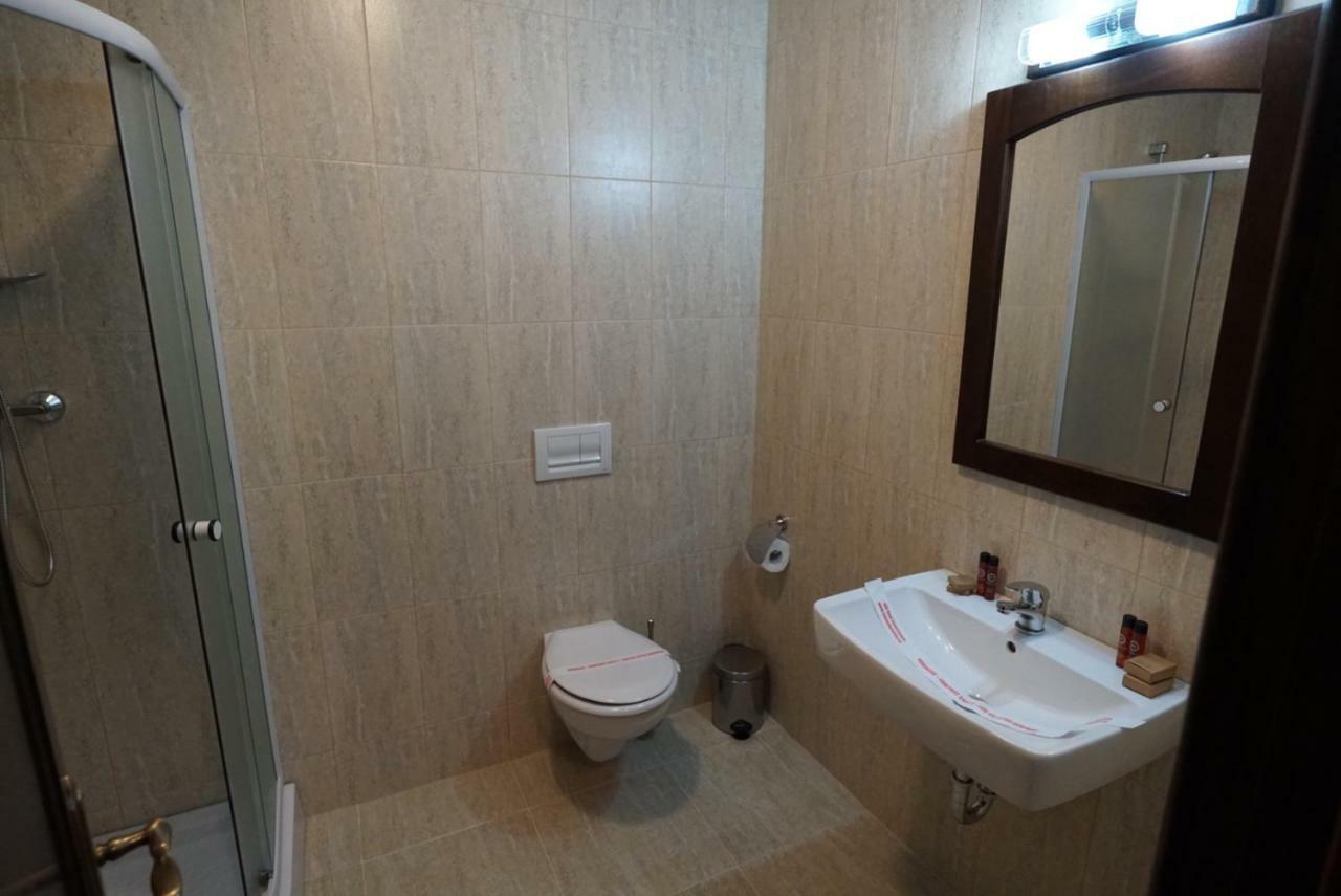 Conacul Lacurilor Hotel Băile Herculane Exterior foto