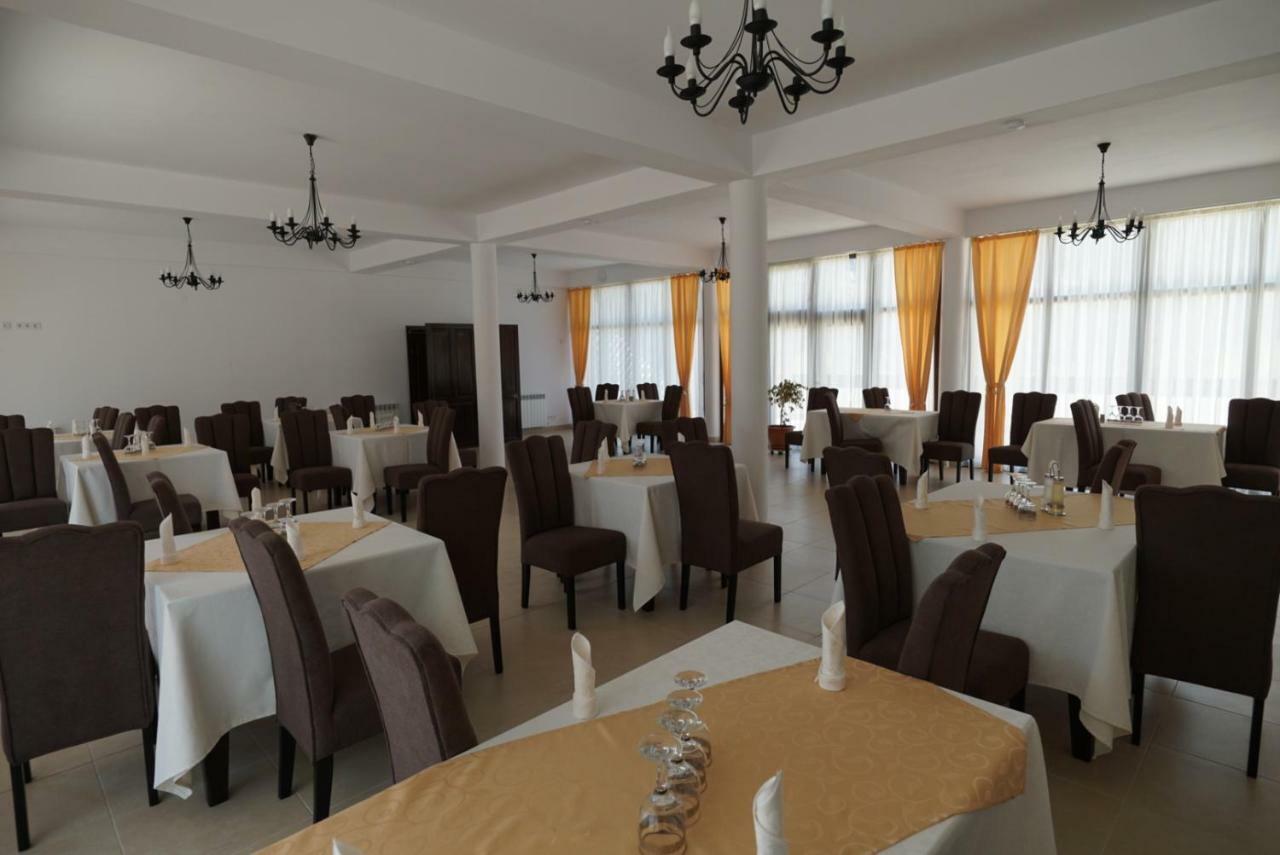 Conacul Lacurilor Hotel Băile Herculane Exterior foto